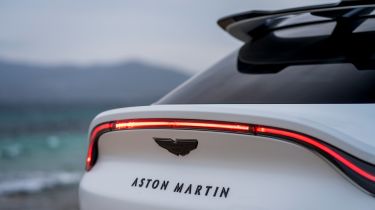 Aston Martin DBX707 - rear lights